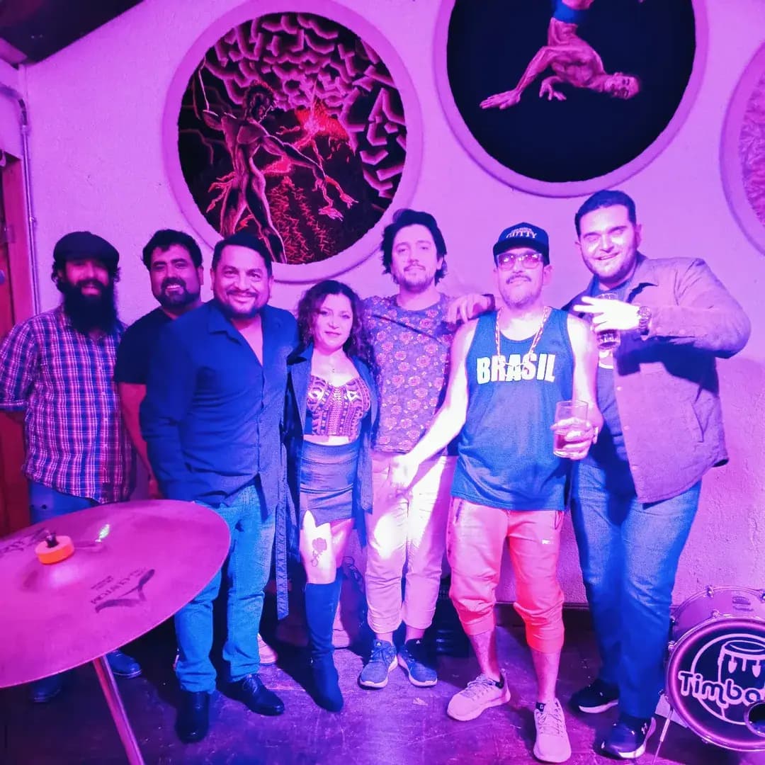Banda en vivo en Bar Social La Morada