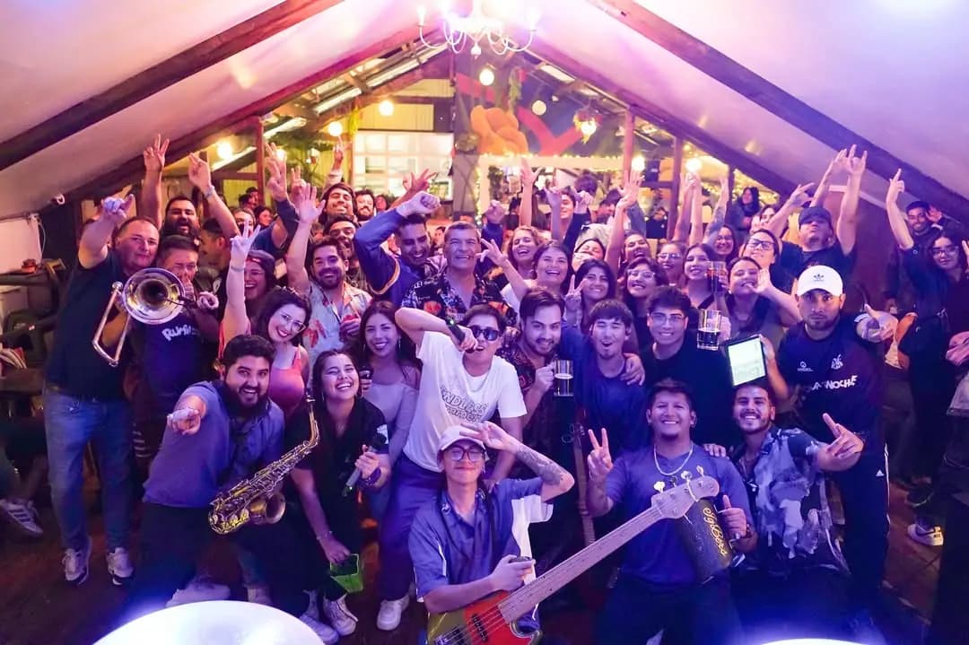 Banda en vivo en Bar Social La Morada