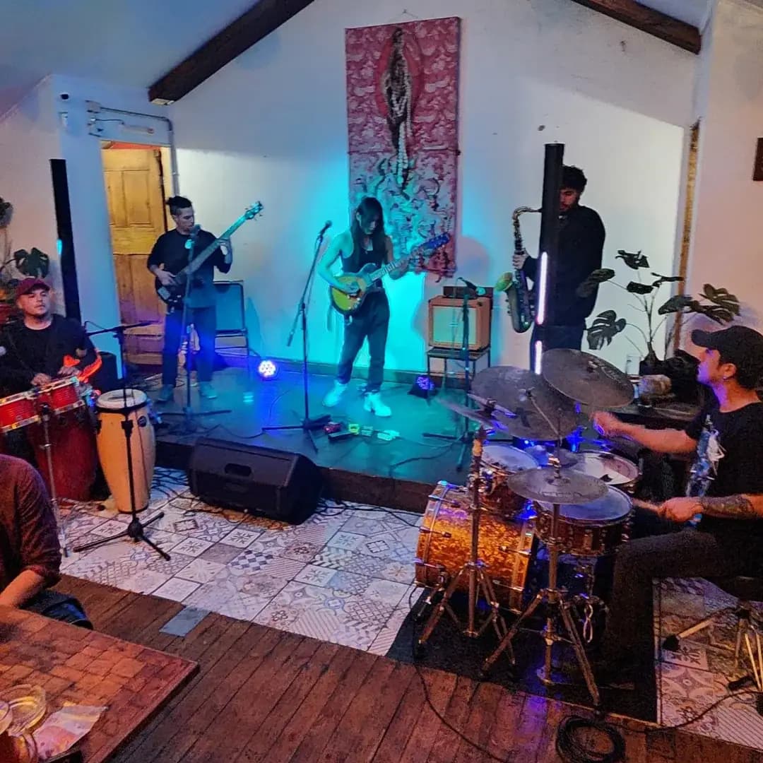 Banda en vivo en Bar Social La Morada