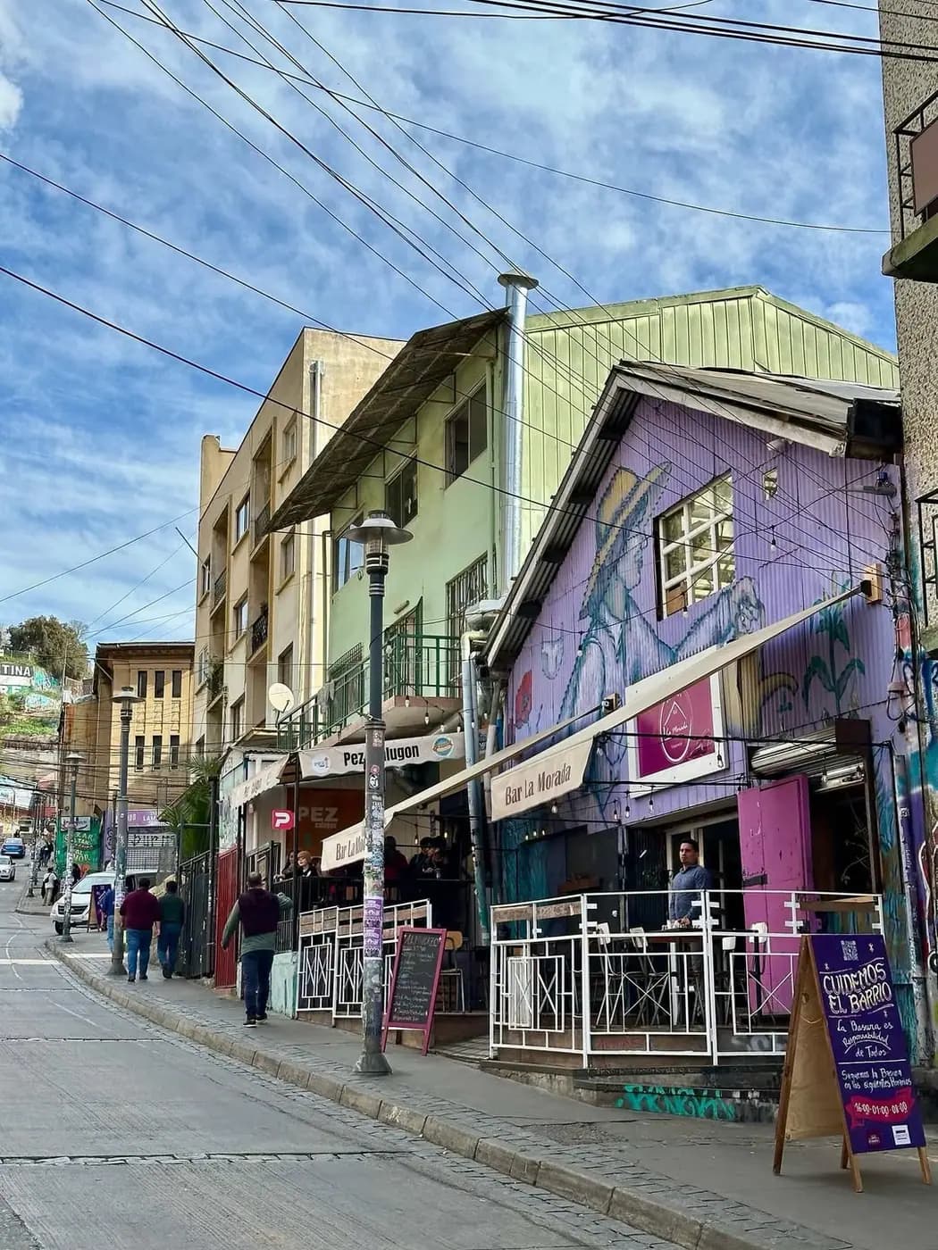 La calle Cumming, en el plan de Valparaíso